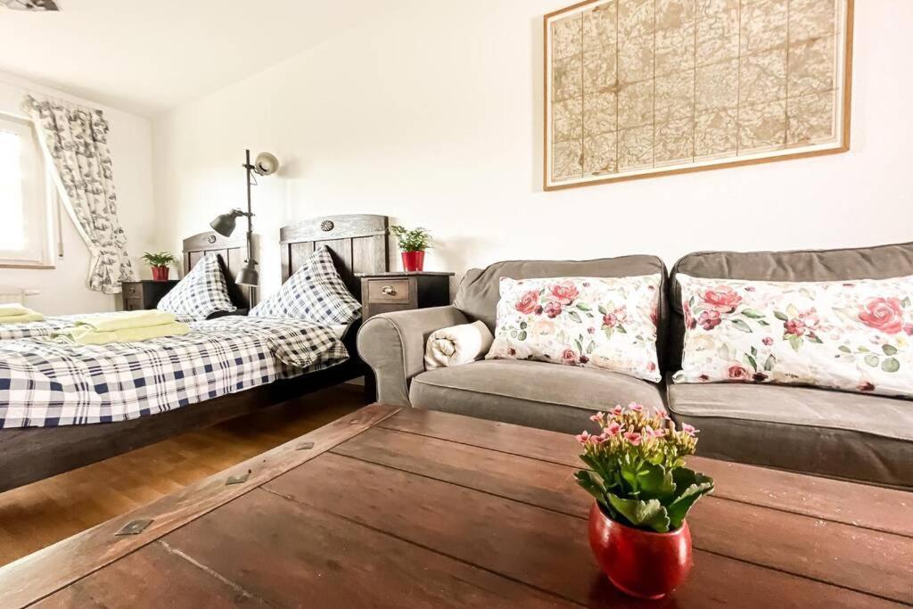 Apartment Am Auensee Mit Grosser Terrasse & Privat-Parkplatz Leipzig Bagian luar foto