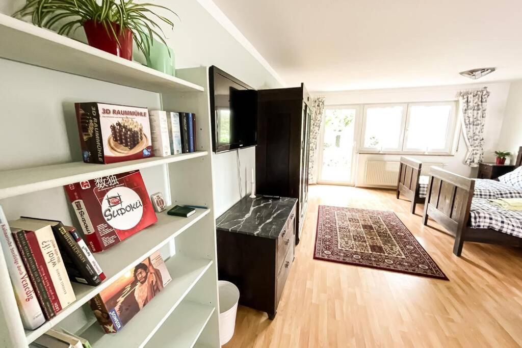 Apartment Am Auensee Mit Grosser Terrasse & Privat-Parkplatz Leipzig Bagian luar foto